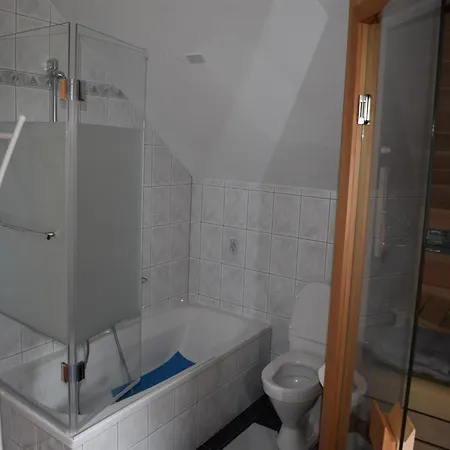 Dom wakacyjny Chic In Durbuy With Sauna